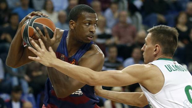 El Barcelona suda para ganar al Zalgiris